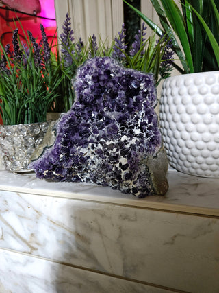 AMETHYST and CALCITE CRYSTAL DEPOSITS

CHIQUE Rock Shop