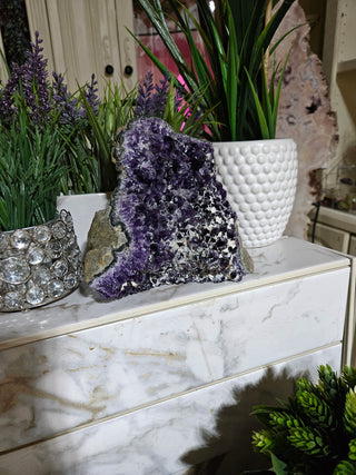 AMETHYST and CALCITE CRYSTAL DEPOSITS

CHIQUE Rock Shop