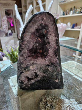 AMETHYST CAVE, CATHEDRAL

CHIQUE Rock Shop 