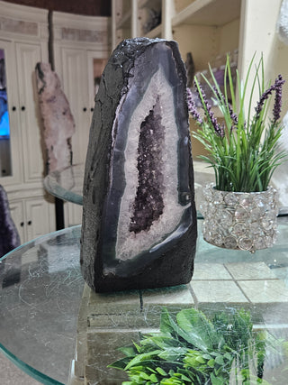 Amethyst Cave, Cathedral

CHIQUE Rock Shop
