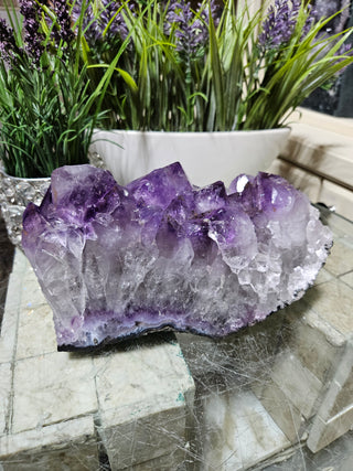 AMETHYST QUARTZ CLUSTER

CHIQUE Rock Shop
