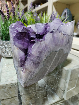 Amethyst Crystal

CHIQUE Rock Shop