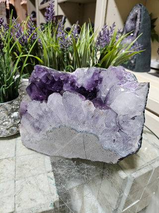 Amethyst Crystal

CHIQUE Rock Shop
