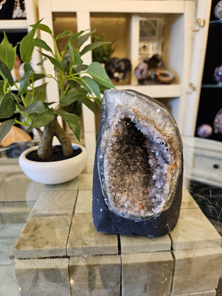 Amethyst Cave, Amethyst Geode

Chique Rock Shop * Crystal Decor * Home Decor * Office Decor