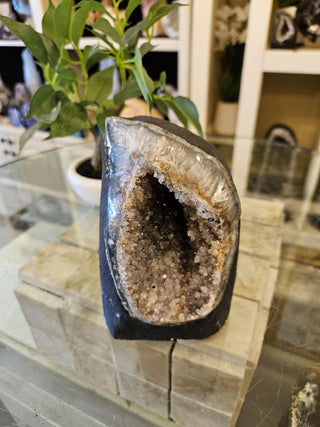 Amethyst Cave, Amethyst Geode

Chique Rock Shop * Crystal Decor * Home Decor * Office Decor