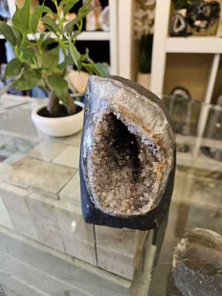 Amethyst Cave, Amethyst Geode

Chique Rock Shop * Crystal Decor * Home Decor * Office Decor