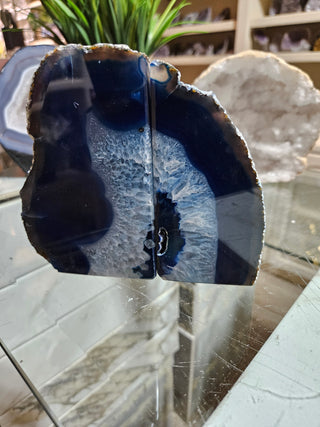 Dark Blue and White Agate Bookends.
  
CHIQUE Rock Shop