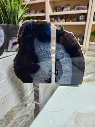 Dark Blue and White Agate Bookends.  

CHIQUE Rock Shop