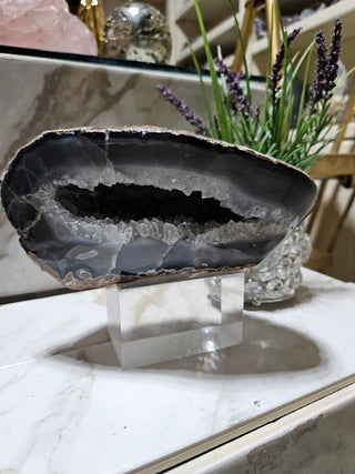 BLUE and GRAY Agate GEODE

CHIQUE Rock Shop