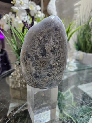 Celestite Crystal

CHIQUE Rock Shop 