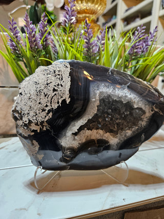Charcoal and Light Gray Agate

CHIQUE Rock Shop