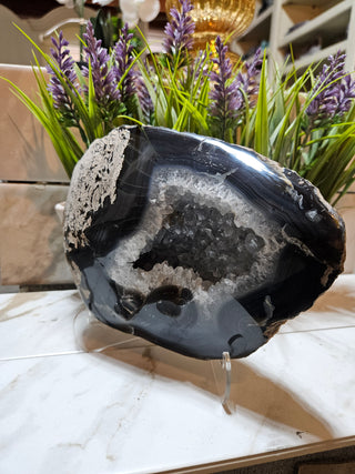 Charcoal and Light Gray Agate

CHIQUE Rock Shop