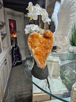 CITRINE HEART SHAPED CRYSTAL

CHIQUE Rock Shop 
