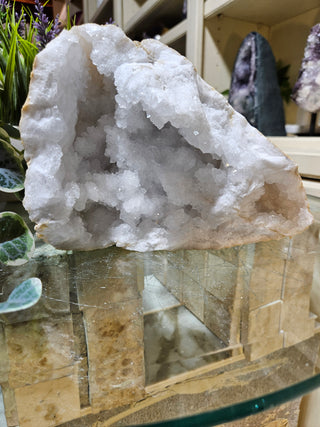 Clear Quartz Geode, Snowy Quartz

CHIQUE Rock Shop
