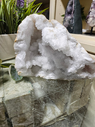 Clear Quartz Geode, Snowy Quartz

CHIQUE Rock Shop