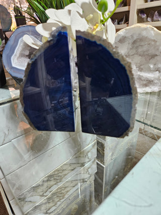 Dark Blue Agate Bookends.  

CHIQUE Rock Shop