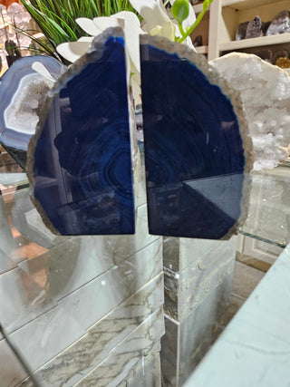 Dark Blue Agate Bookends.  

CHIQUE Rock Shop