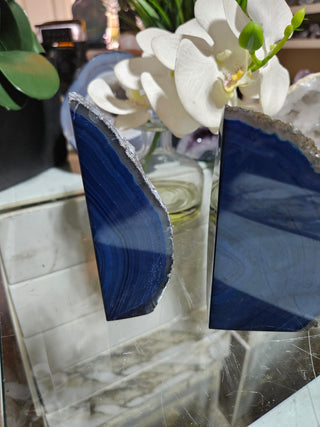 Dark Blue Agate Bookends.  

CHIQUE Rock Shop