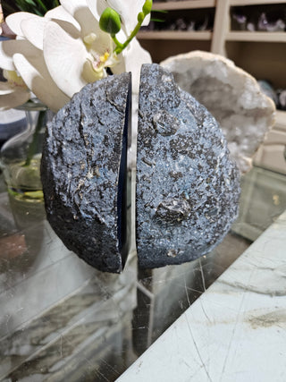Dark Blue Agate Bookends.  

CHIQUE Rock Shop
