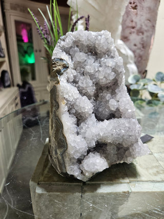 Gray Amethyst Cut Base

CHIQUE Rock Shop