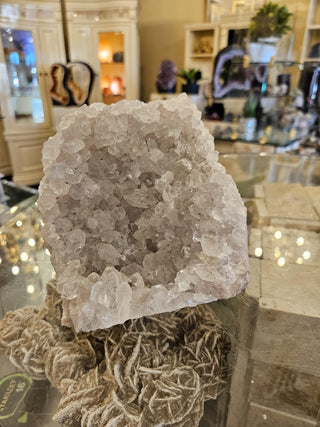 Gray Amethyst, Cut Base, Light Gray to Clear, Healing Crystal, Home Decor, Gift

Chique Rock Shop * Crystal Decor * Home Decor * Office Decor
