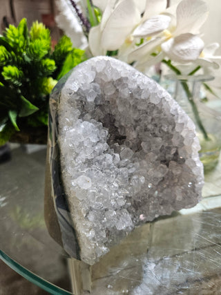 Light Gray Amethyst

CHIQUE Rock Shop