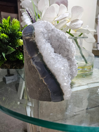 Light Gray Amethyst

CHIQUE Rock Shop