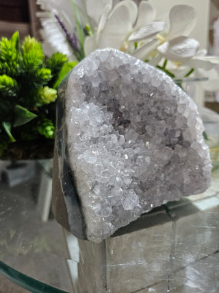 Light Gray Amethyst

CHIQUE Rock Shop