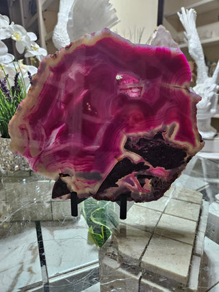 Pink Agate Slab

CHIQUE Rock Shop
