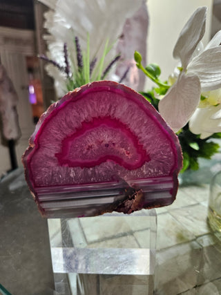 Pink Agate Slab

CHIQUE Rock Shop