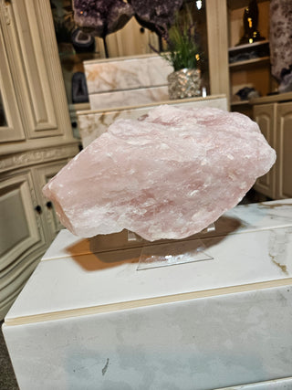 Raw Rose Quartz 

CHIQUE Rock Shop