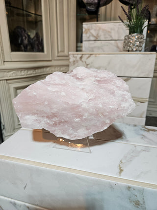 Raw Rose Quartz 

CHIQUE Rock Shop