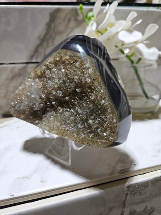 TAUPE DRUZY AGATE

CHIQUE Rock Shop