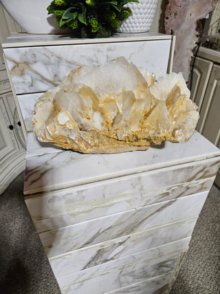 Yellow Calcite

CHIQUE Rock Shop