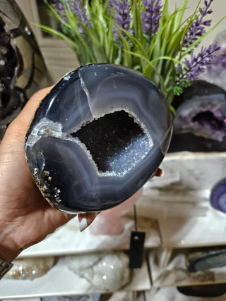 Dark Blue Agate Geode

CHIQUE Rock Shop