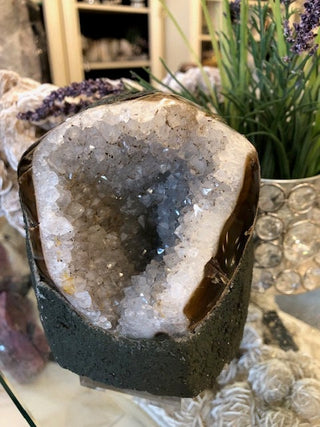 Druzy Agate, Druzy Geode, Tan, White, Brown, Healing Crystal, Home Decor, Gift (005)