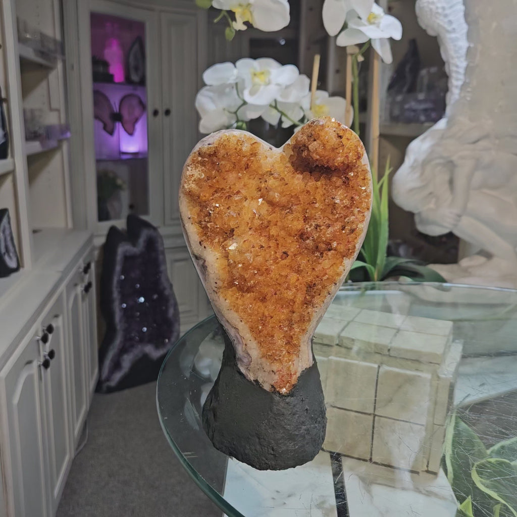 CITRINE HEART SHAPED CRYSTAL

CHIQUE Rock Shop 
