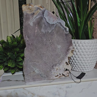 PINK AMETHYST SLAB

CHIQUE Rock Shop