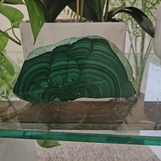Malachite Slab

CHIQUE Rock Shop
