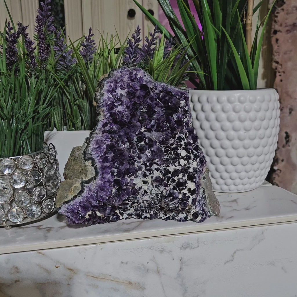 AMETHYST and CALCITE CRYSTAL DEPOSITS

CHIQUE Rock Shop