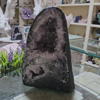 AMETHYST CAVE, CATHEDRAL

CHIQUE Rock Shop 